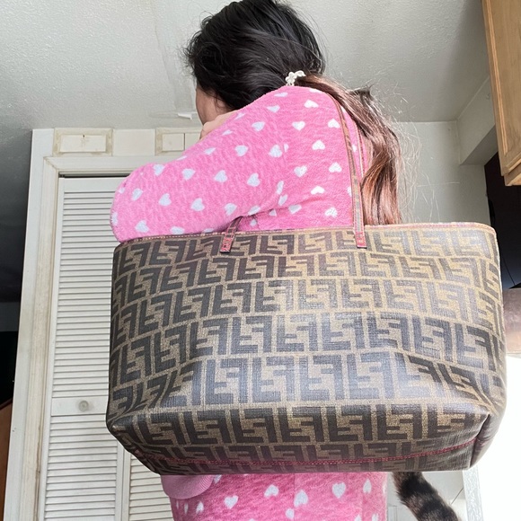 Fendi Zucca Tote Bag ( medium) - Picture 8 of 13